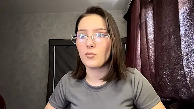 FoxieFlare online show from 03-22-26, 05:10