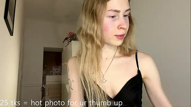 Snapshot of Flexiblegirl chatting on 02-04-26, 04:46 Flexiblegirl online show from 02-04-26, 04:46