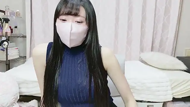 Snapshot of MOE_o0 chatting on 02-08-26, 12:41 MOE o0 online show from 02-08-26, 12:41