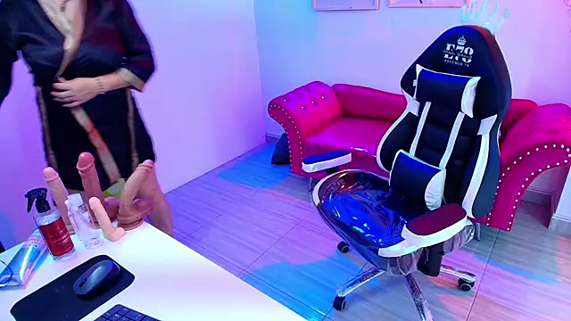 Madame scarlett online show from 04-12-26, 11:35