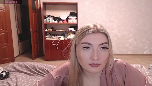 MiraRoy online show from 02-05-26, 03:19