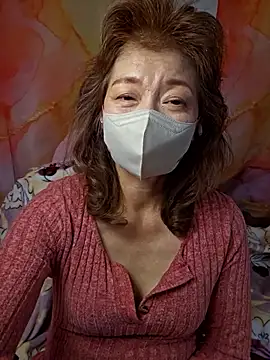 Snapshot of URAN429 chatting on 02-17-26, 04:54 URAN429 online show from 02-17-26, 04:54