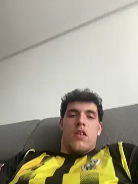 Snapshot of manu156789 chatting on 03-01-26, 02:39 manu156789 online show from 03-01-26, 02:39