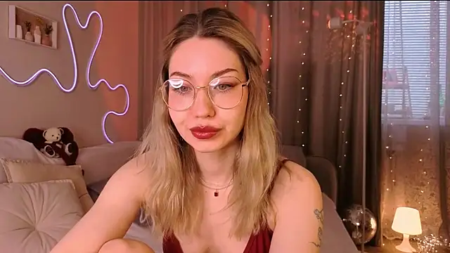 lusciousslily online show from 03-14-26, 02:39