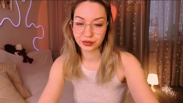 lusciousslily online show from 03-10-26, 01:53