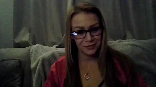 Snapshot of Majestic-Maya chatting on 02-19-26, 10:51 Majestic-Maya online show from 02-19-26, 10:51