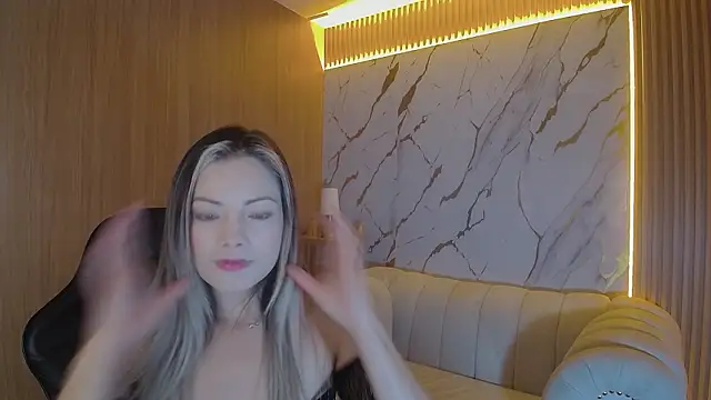 Snapshot of sofia_nova_tf chatting on 02-11-26, 01:33 sofia nova tf online show from 02-11-26, 01:33