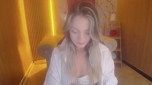 Snapshot of sofia_nova_tf chatting on 02-19-26, 01:30 sofia nova tf online show from 02-19-26, 01:30