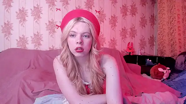 Snapshot of Cutie_Bambi chatting on 02-24-26, 11:00 Cutie Bambi online show from 02-24-26, 11:00