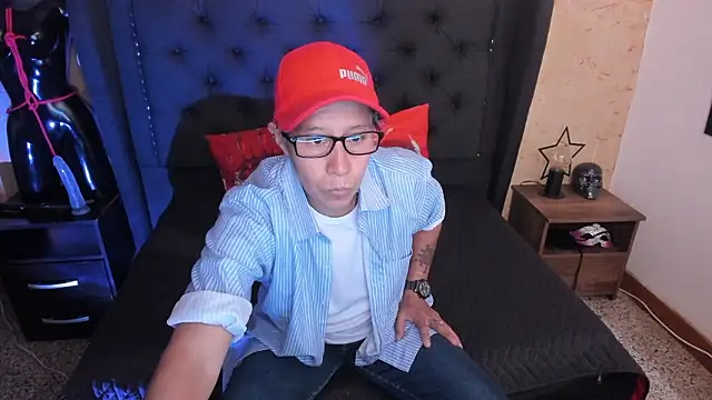 Kali Panther online show from 03-11-26, 07:41