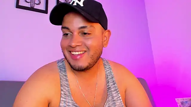 Snapshot of jay_kross1 chatting on 02-05-26, 08:15 jay kross1 online show from 02-05-26, 08:15