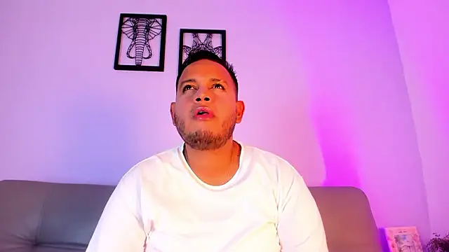 Snapshot of jay_kross1 chatting on 02-02-26, 07:35 jay kross1 online show from 02-02-26, 07:35