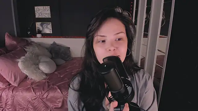 Maykinkya online show from 07-15-26, 02:02