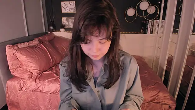 Maykinkya online show from 06-15-26, 01:55