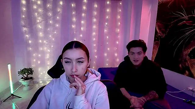 RoseSinsDonViktor online show from 03-25-26, 11:31