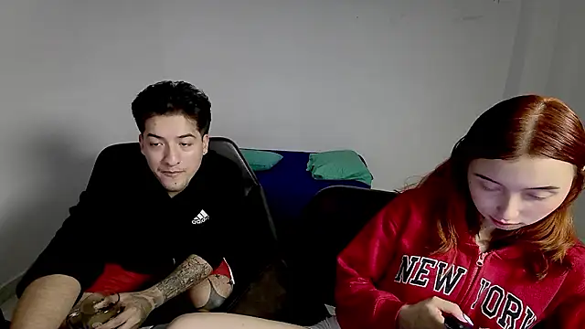 Snapshot of RoseSinsDonViktor chatting on 02-06-26, 10:33 RoseSinsDonViktor online show from 02-06-26, 10:33