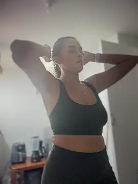 LunaHeat online show from 02-11-26, 05:35