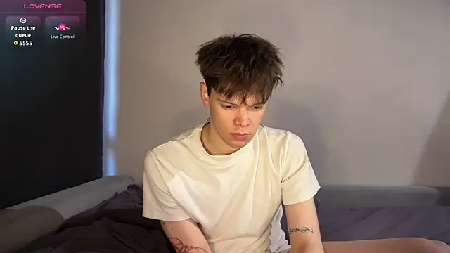 Kevin bucks online show from 04-12-26, 02:42