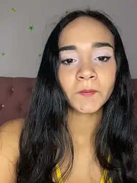 Maria x Alejandra online show from 05-14-26, 10:29