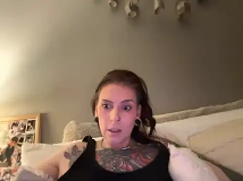 Snapshot of Sexysanka chatting on 02-11-26, 03:06 Sexysanka online show from 02-11-26, 03:06