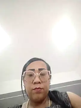 Snapshot of Oliviia_williams chatting on 02-17-26, 11:29 Oliviia williams online show from 02-17-26, 11:29