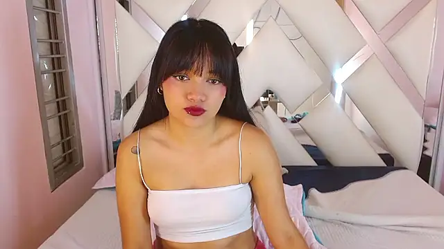 Snapshot of Kaytlin_James chatting on 02-24-26, 12:17 Kaytlin James online show from 02-24-26, 12:17