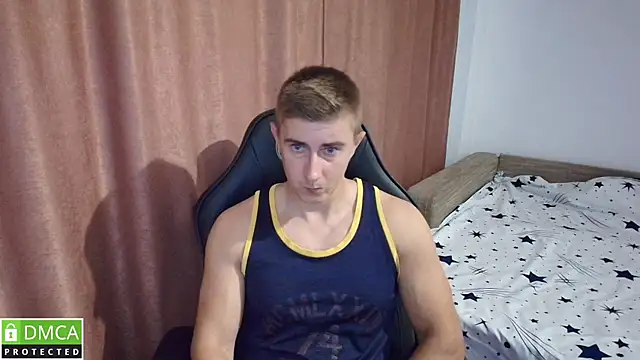 Snapshot of TodMusclePower9 chatting on 05-09-26, 04:10 TodMusclePower9 online show from 05-09-26, 04:10