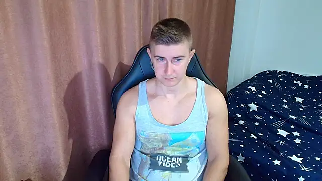 Snapshot of TodMusclePower9 chatting on 02-04-26, 04:18 TodMusclePower9 online show from 02-04-26, 04:18