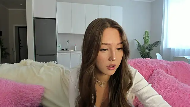 G0od girl online show from 02-05-26, 08:43