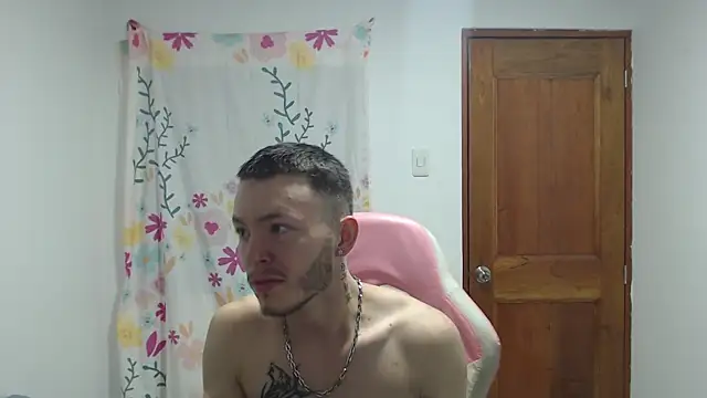 Ariana Esteban07 online show from 02-19-26, 05:59