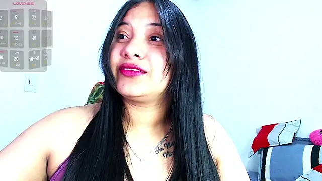 Snapshot of emily-rousee- chatting on 02-16-26, 01:59 emily-rousee- online show from 02-16-26, 01:59