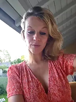 Couple-Kiwii-Orchidee-Boy online show from 04-19-26, 06:10