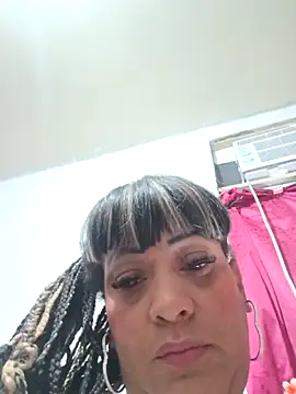 Snapshot of SabrinaColin chatting on 02-06-26, 02:29 SabrinaColin online show from 02-06-26, 02:29