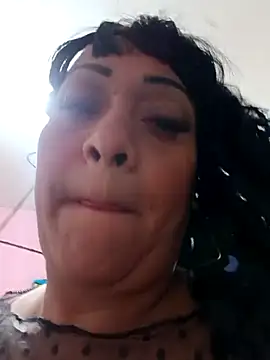 Snapshot of SabrinaColin chatting on 02-11-26, 03:28 SabrinaColin online show from 02-11-26, 03:28