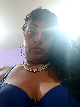 Snapshot of SabrinaColin chatting on 02-22-26, 03:42 SabrinaColin online show from 02-22-26, 03:42