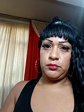 Snapshot of SabrinaColin chatting on 02-18-26, 02:24 SabrinaColin online show from 02-18-26, 02:24