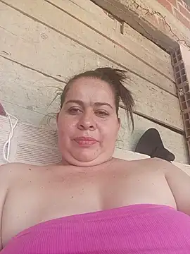 Snapshot of Diana_006 chatting on 02-27-26, 07:03 Diana 006 online show from 02-27-26, 07:03