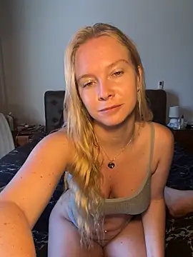 Ellie-rosee online show from 06-01-26, 06:02