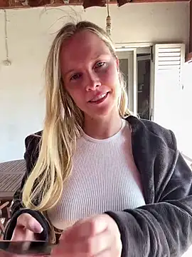 Ellie-rosee online show from 03-22-26, 09:44