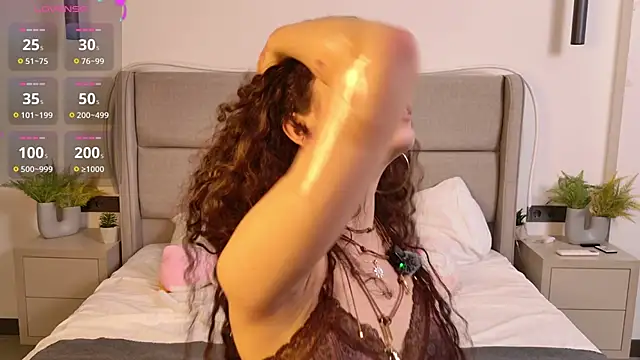 Snapshot of Luna_Starlight chatting on 02-22-26, 09:16 Luna Starlight online show from 02-22-26, 09:16