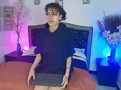 HannahBlue  online show from 02-16-26, 12:15