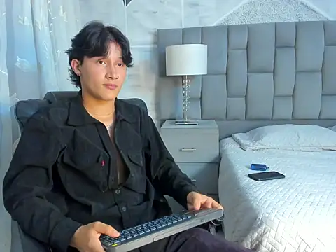 SalvatoreBenford online show from 02-03-26, 05:16