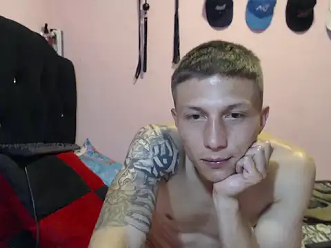 Snapshot of Cronos_Hot_8 chatting on 02-02-26, 10:53 Cronos Hot 8 online show from 02-02-26, 10:53