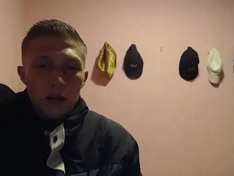 Snapshot of Cronos_Hot_8 chatting on 02-25-26, 01:55 Cronos Hot 8 online show from 02-25-26, 01:55