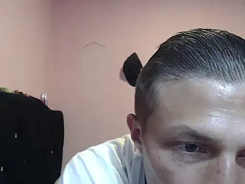 Snapshot of Cronos_Hot_8 chatting on 02-15-26, 07:02 Cronos Hot 8 online show from 02-15-26, 07:02