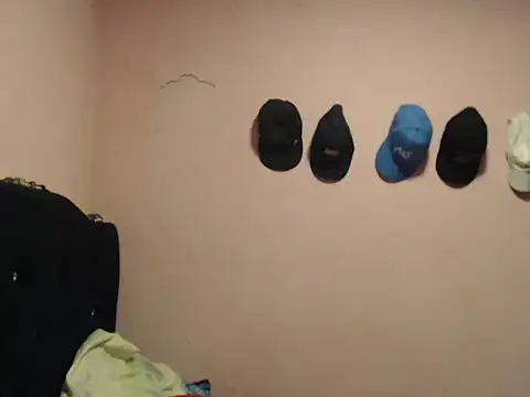 Snapshot of Cronos_Hot_8 chatting on 02-18-26, 11:39 Cronos Hot 8 online show from 02-18-26, 11:39