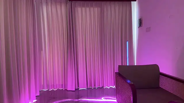 Snapshot of ViviNoir chatting on 02-12-26, 12:54 ViviNoir online show from 02-12-26, 12:54