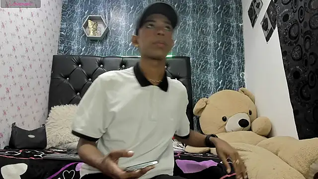 Snapshot of timmy_turner_x18 chatting on 02-04-26, 03:29 timmy turner x18 online show from 02-04-26, 03:29