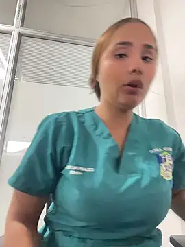 Snapshot of Noa_Harper- chatting on 02-15-26, 09:03 Noa Harper- online show from 02-15-26, 09:03