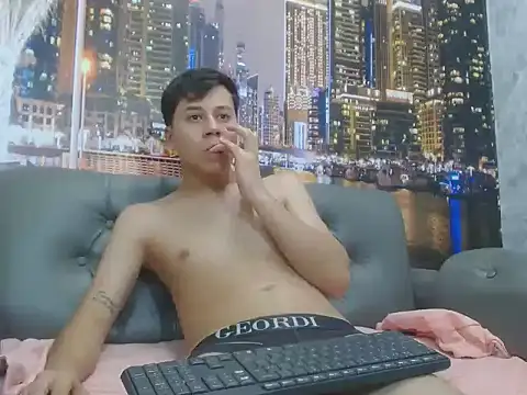 santiago xxxcol online show from 04-10-26, 11:12